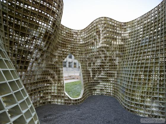 3D打印创造出水泥花朵景观亭局部-3D打印创造出水泥花朵景观亭第4张图片