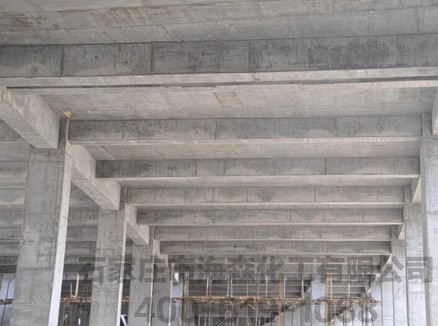 怎样使混凝土气泡间距达到最小